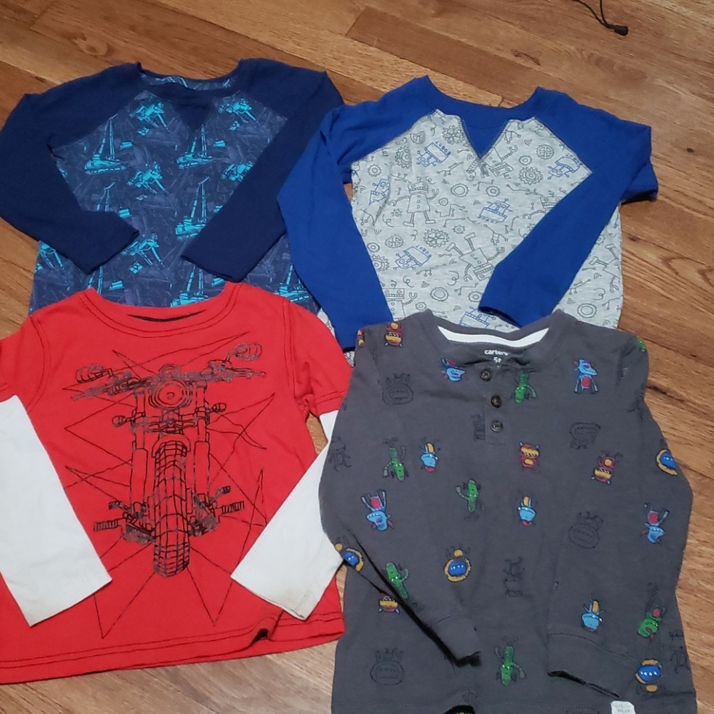 Set of 4 long sleeved shirts